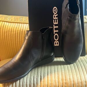 Black Women’s Shoes